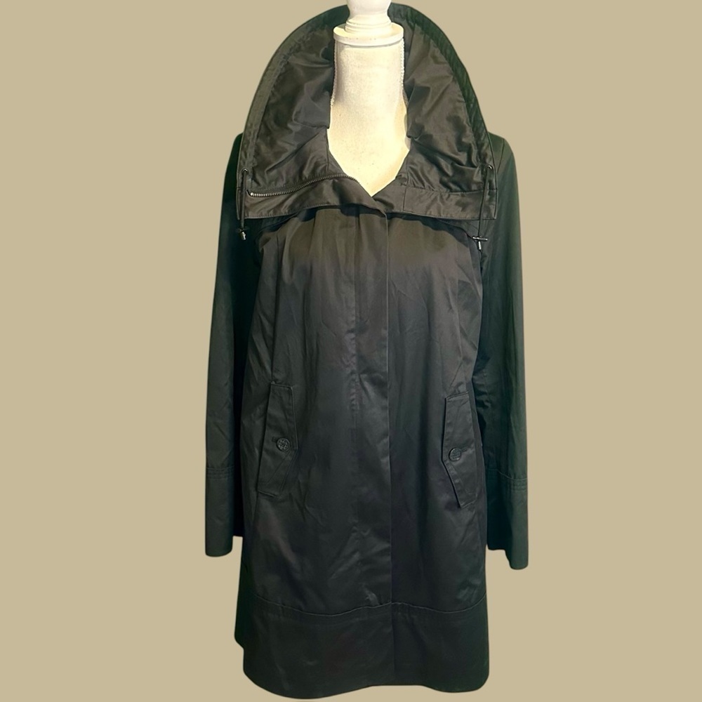 Cole Haan Black Packable Hood Rain Coat Size 8